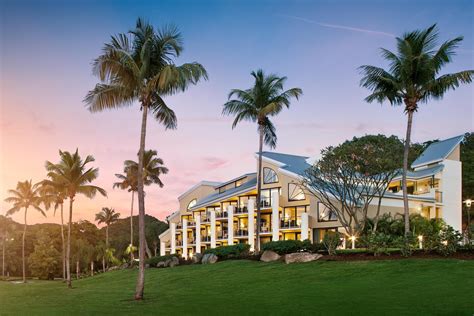 Saint johns resort - Saint John's Resort is a historic landmark with 200 acres of natural beauty, offering hotel rooms, suites, wedding venues, meeting facilities, dining options, and golf …